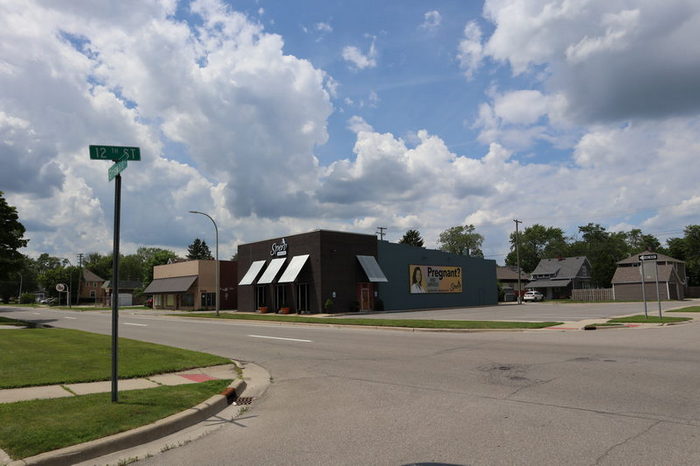 Griswold Theatre - June 11 2022 Photo (newer photo)